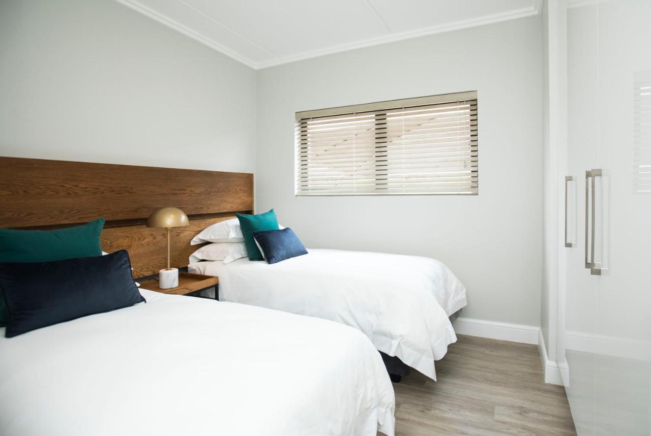 The Serengeti Lodge Kempton Park Esterno foto