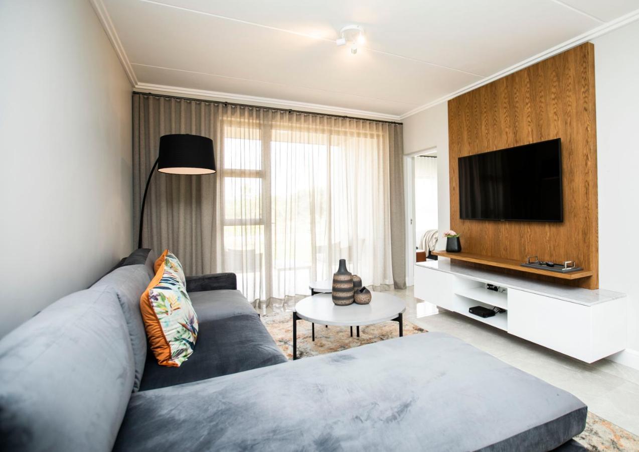 The Serengeti Lodge Kempton Park Esterno foto