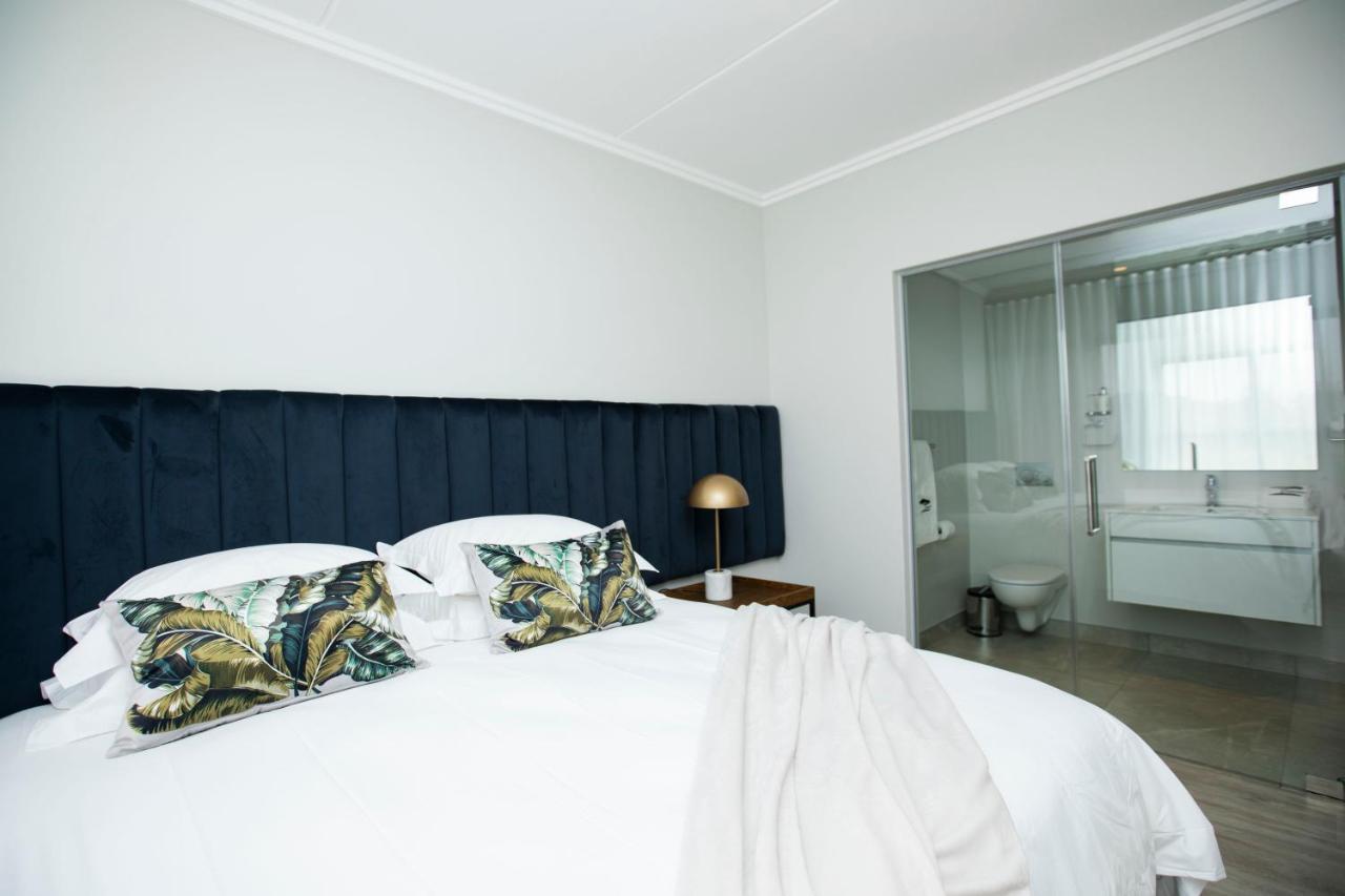 The Serengeti Lodge Kempton Park Esterno foto