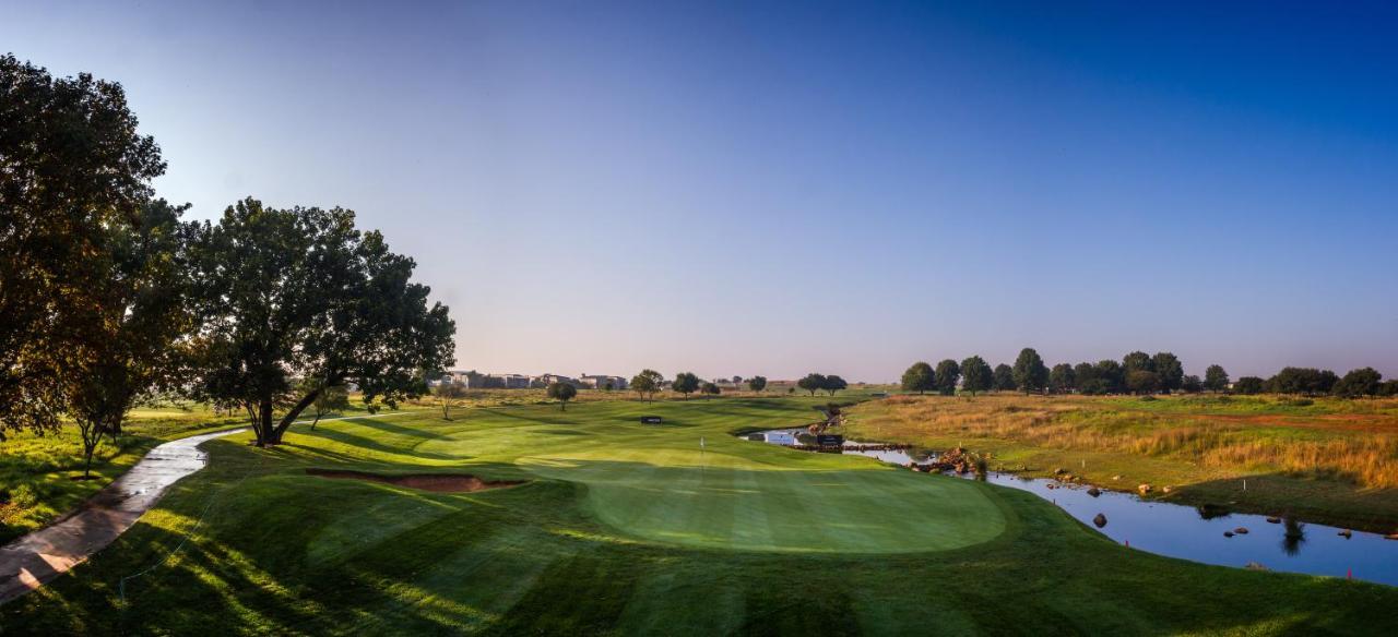 The Serengeti Lodge Kempton Park Esterno foto