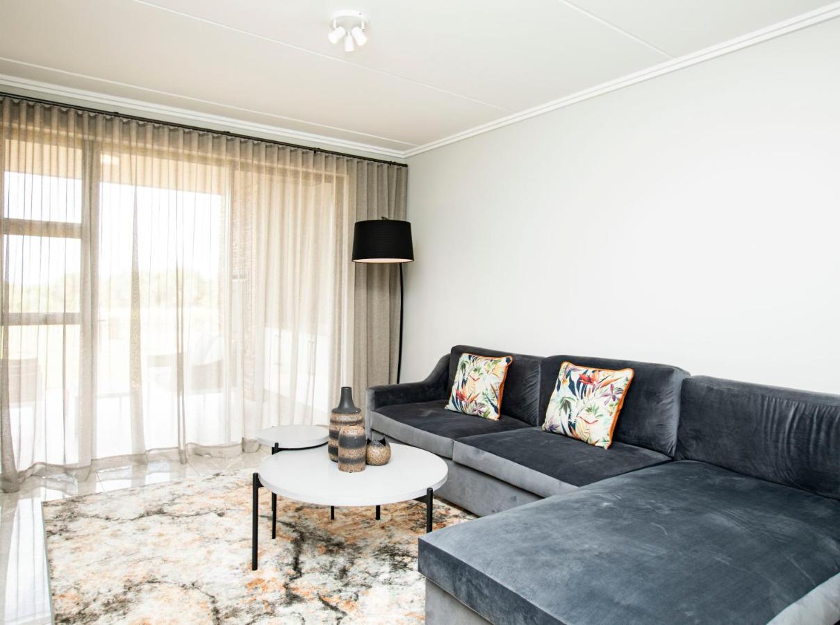 The Serengeti Lodge Kempton Park Esterno foto
